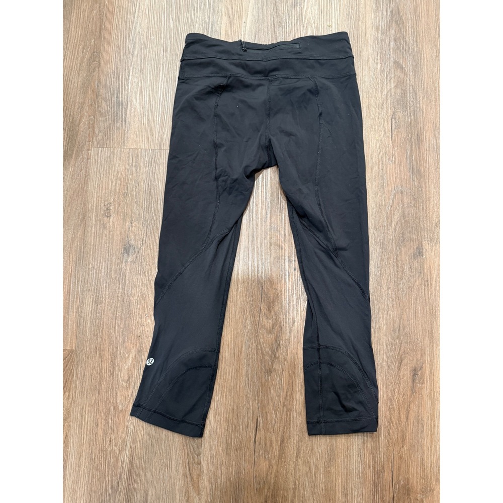 Lululemon Black Crop Leggings Size 4 Athleisure Running Workout Pants‎